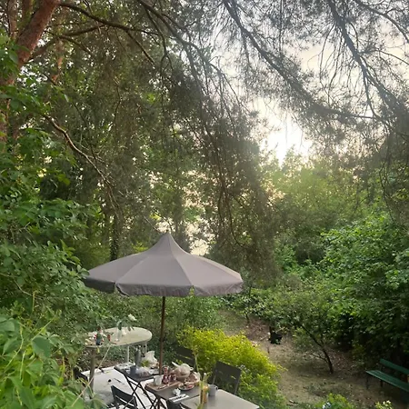 Maly Nad Zalewem 度假居 *
