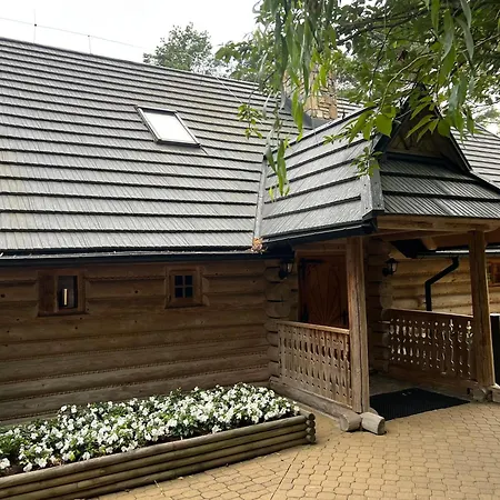 Maly Nad Zalewem 度假居 *